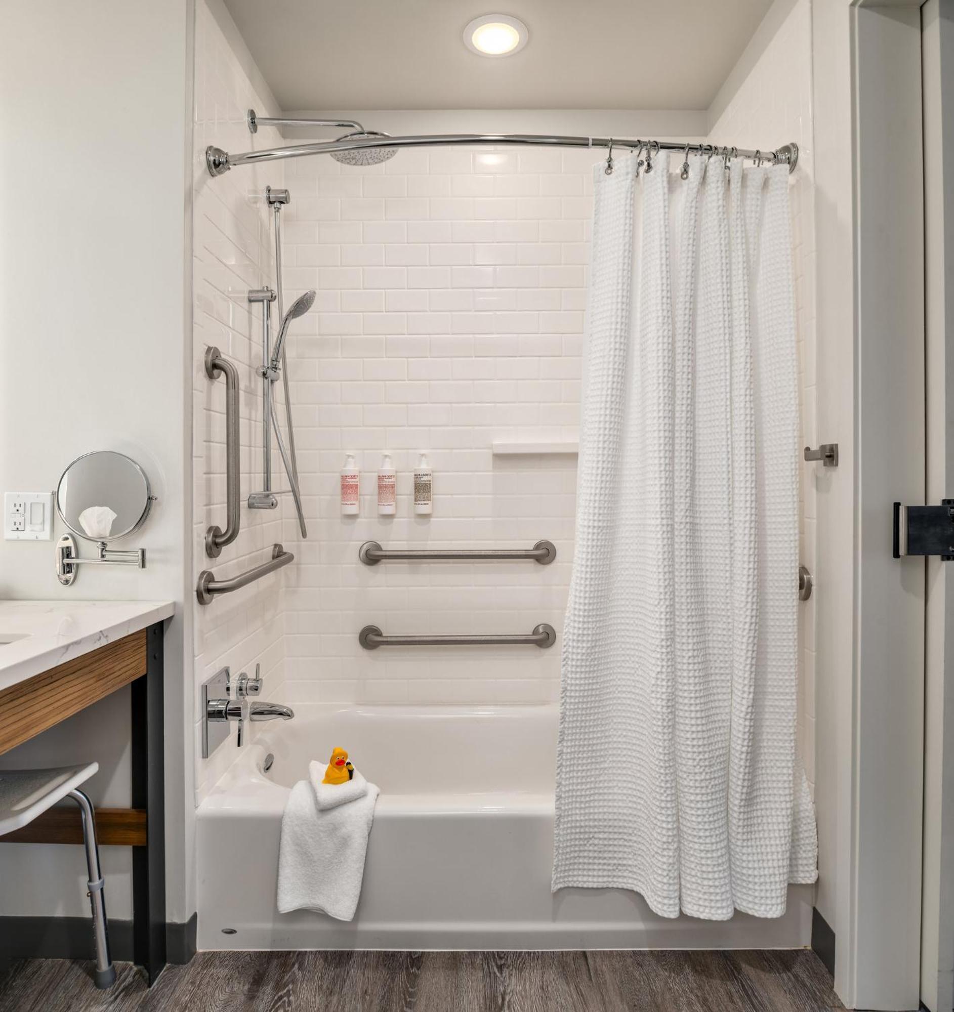 Archer Hotel Seattle/レッドモンド エクステリア 写真